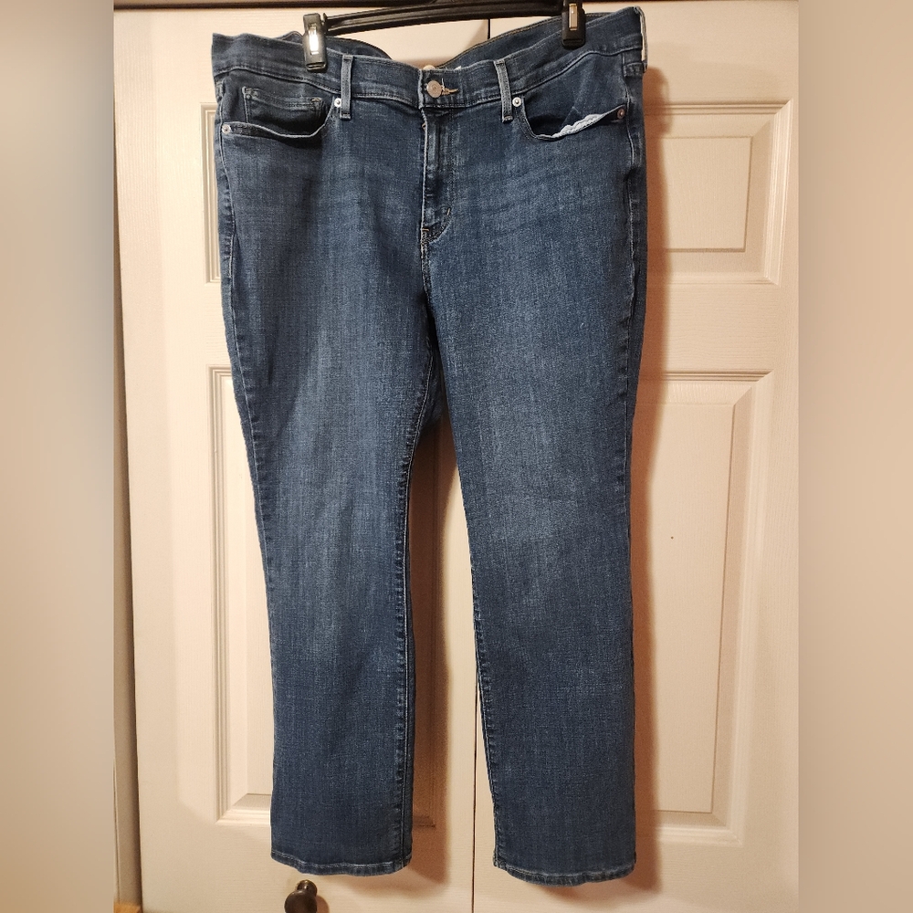 Stylish Blue Classic Straight Leg Women's Jeans